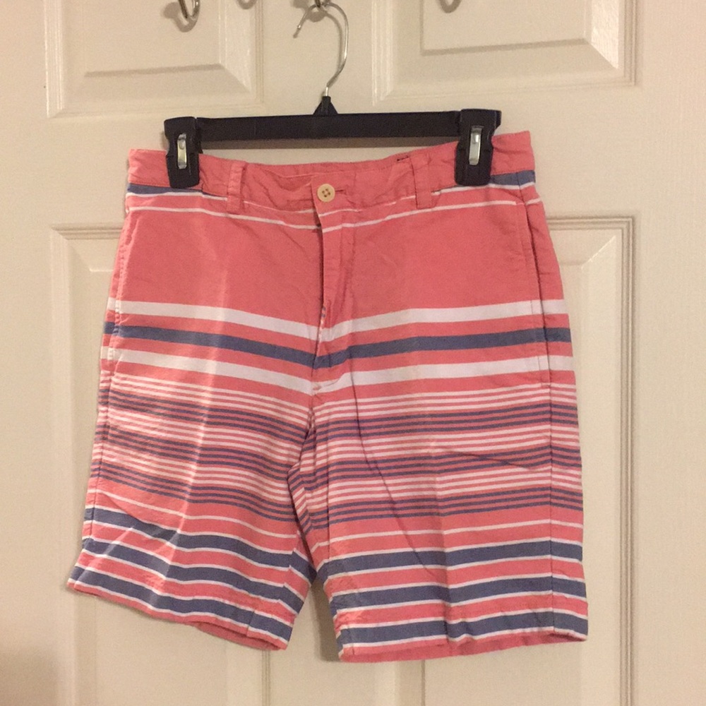 Vineyard Vines short